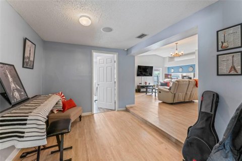 House in Tampa, Florida 4 bedrooms, 182.09 sq.m. № 1826279 - photo 21