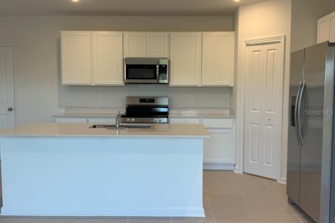 Villa ou maison à louer à Lake Wales, Floride: 4 chambres, 174.1 m2 № 2411586 - photo 7