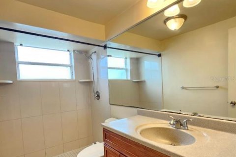 Villa ou maison à louer à New Port Richey, Floride: 2 chambres, 78.78 m2 № 2399541 - photo 10