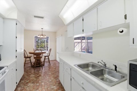 Casa en venta en Homosassa, Florida, 3 dormitorios, 142.33 m2 № 2118952 - foto 16