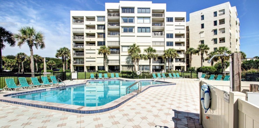 Condo in Fernandina Beach, Florida, 2 bedrooms № 877845