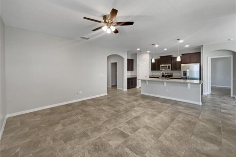 House in Eustis, Florida 4 bedrooms, 193.61 sq.m. № 1736615 - photo 18