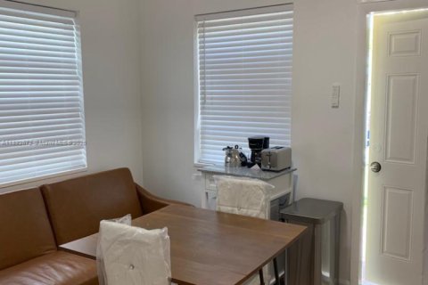 Appartement à louer à Miami Beach, Floride: 1 chambre, 46.45 m2 № 1946666 - photo 8