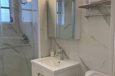 Appartement à louer à Miami Beach, Floride: 1 chambre, 46.45 m2 № 1946666 - photo 5