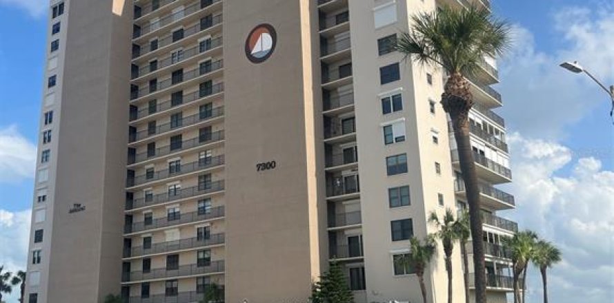 Condo à South Pasadena, Floride, 1 chambre  № 2280143
