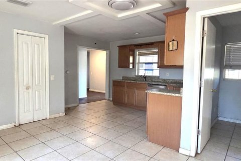 Villa ou maison à vendre à Lakeland, Floride: 3 chambres, 162.39 m2 № 2414998 - photo 11
