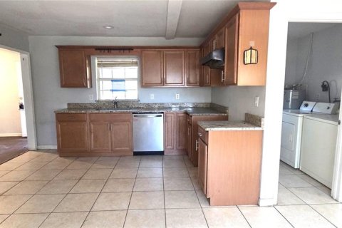 Villa ou maison à vendre à Lakeland, Floride: 3 chambres, 162.39 m2 № 2414998 - photo 8