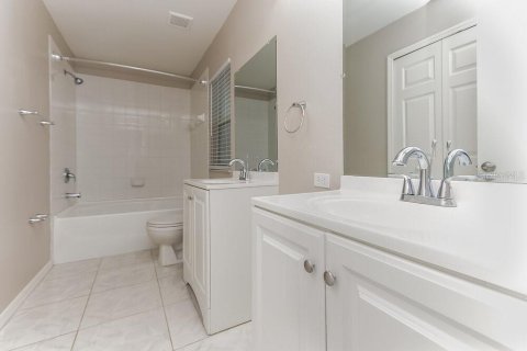 Villa ou maison à louer à Valrico, Floride: 4 chambres, 141.49 m2 № 2419640 - photo 7