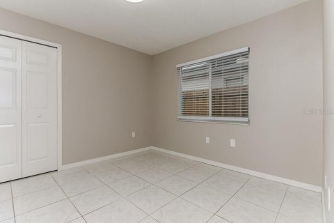 Villa ou maison à louer à Valrico, Floride: 4 chambres, 141.49 m2 № 2419640 - photo 10