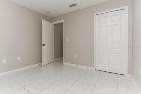 Villa ou maison à louer à Valrico, Floride: 4 chambres, 141.49 m2 № 2419640 - photo 9