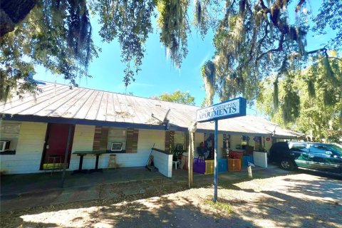 Propiedad comercial en venta en Leesburg, Florida, 24 dormitorios, 657 m2 № 1425201 - foto 1