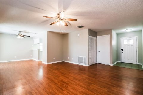 Casa en alquiler en Valrico, Florida, 3 dormitorios, 115.57 m2 № 1851643 - foto 4