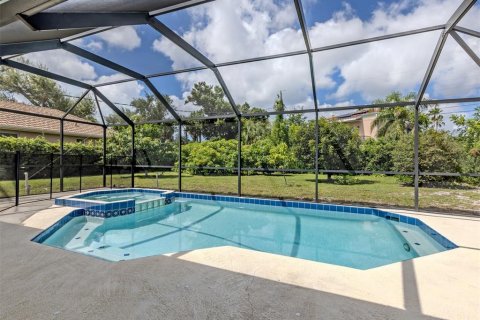House in Venice, Florida 3 bedrooms, 135.27 sq.m. № 2391401 - photo 27