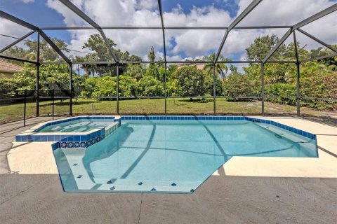 House in Venice, Florida 3 bedrooms, 135.27 sq.m. № 2391401 - photo 26