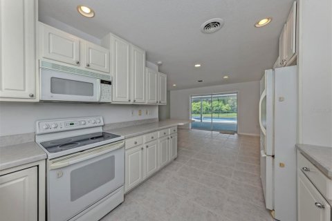 House in Venice, Florida 3 bedrooms, 135.27 sq.m. № 2391401 - photo 17