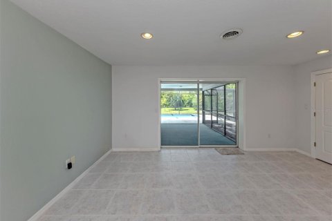 House in Venice, Florida 3 bedrooms, 135.27 sq.m. № 2391401 - photo 12