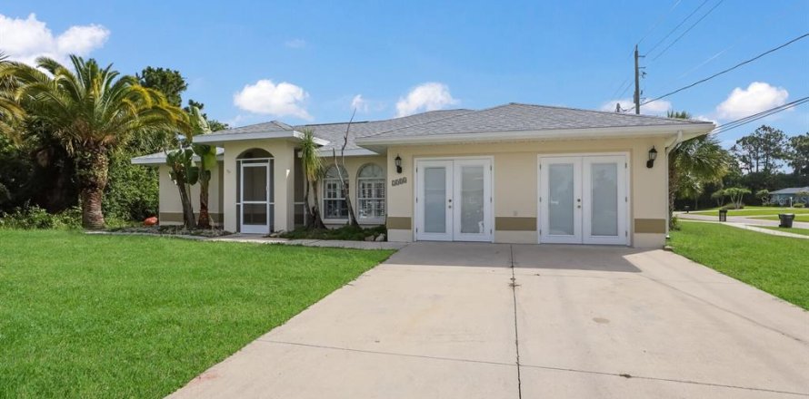 Villa ou maison à North Port, Floride 3 chambres, 172.61 m2 № 2148412