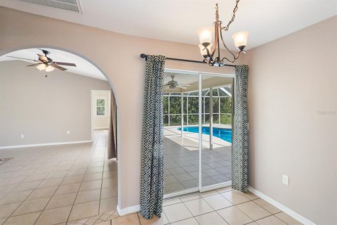 Villa ou maison à vendre à North Port, Floride: 3 chambres, 172.61 m2 № 2148412 - photo 7