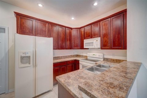 Touwnhouse à vendre à Tampa, Floride: 2 chambres, 124.49 m2 № 1902348 - photo 6