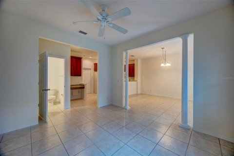Touwnhouse à vendre à Tampa, Floride: 2 chambres, 124.49 m2 № 1902348 - photo 12