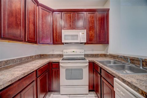 Touwnhouse à vendre à Tampa, Floride: 2 chambres, 124.49 m2 № 1902348 - photo 8