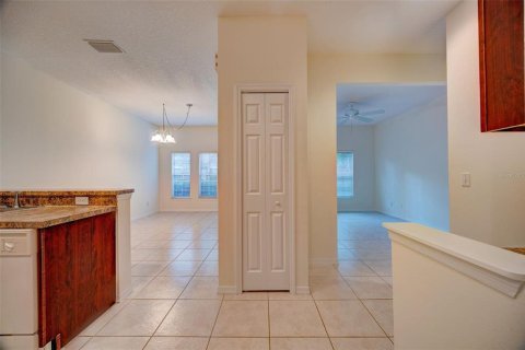 Touwnhouse à vendre à Tampa, Floride: 2 chambres, 124.49 m2 № 1902348 - photo 21