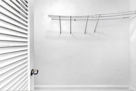 Copropriété à vendre à Miami, Floride: 1 chambre, 76.64 m2 № 1960661 - photo 21