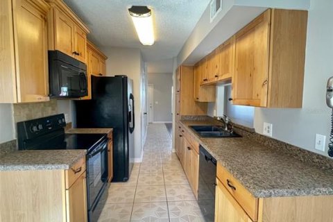 Villa ou maison à louer à Apopka, Floride: 3 chambres, 145.86 m2 № 2127680 - photo 8
