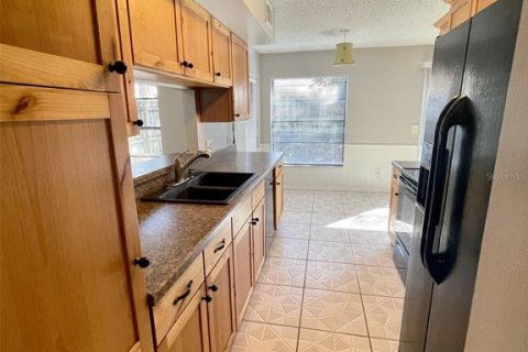 Villa ou maison à louer à Apopka, Floride: 3 chambres, 145.86 m2 № 2127680 - photo 7