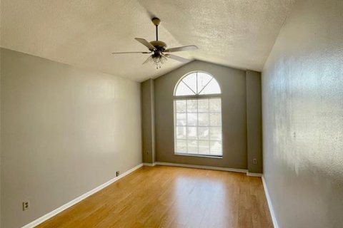 Villa ou maison à louer à Apopka, Floride: 3 chambres, 145.86 m2 № 2127680 - photo 16
