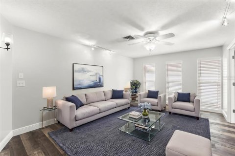 Casa en venta en Clearwater, Florida, 3 dormitorios, 196.4 m2 № 2167105 - foto 6