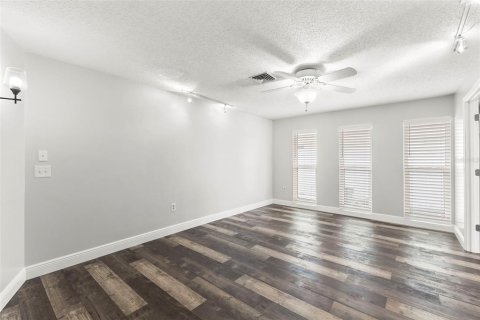 Casa en venta en Clearwater, Florida, 3 dormitorios, 196.4 m2 № 2167105 - foto 7
