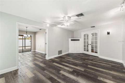 Casa en venta en Clearwater, Florida, 3 dormitorios, 196.4 m2 № 2167105 - foto 9