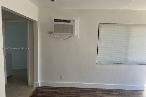 Apartment in Hollywood, Florida 2 bedrooms, 85.47 sq.m. № 1969671 - photo 9