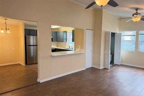 Appartement à louer à Davenport, Floride: 2 chambres, 37.9 m2 № 2116987 - photo 4