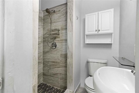 Casa en venta en Fort Lauderdale, Florida, 3 dormitorios, 119.29 m2 № 2268061 - foto 17