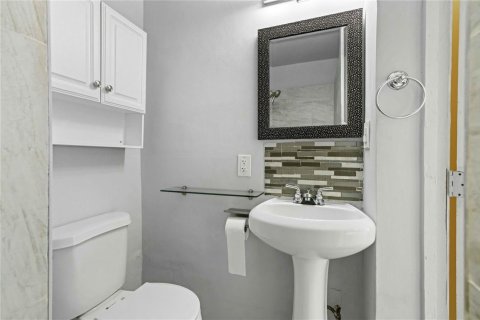 Casa en venta en Fort Lauderdale, Florida, 3 dormitorios, 119.29 m2 № 2268061 - foto 18