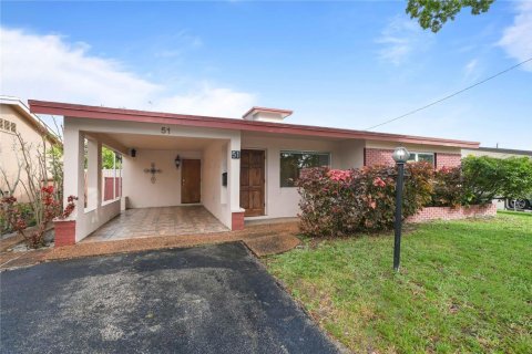 Casa en venta en Fort Lauderdale, Florida, 3 dormitorios, 119.29 m2 № 2268061 - foto 2