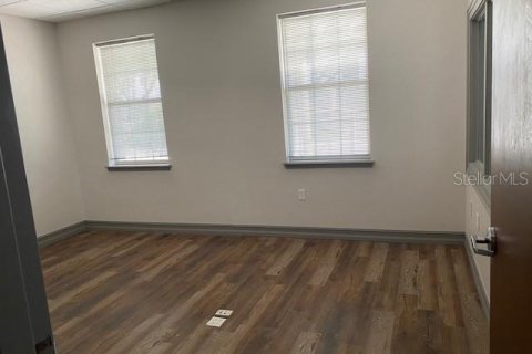 Immobilier commercial à louer à Lake Mary, Floride: 112.97 m2 № 1717414 - photo 4