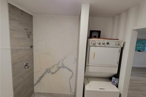 Casa en alquiler en Clewiston, Florida, 3 dormitorios, 117.06 m2 № 2060876 - foto 13