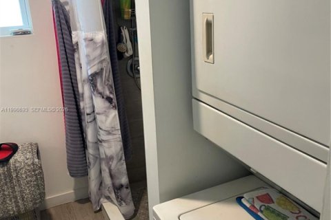 Casa en alquiler en Clewiston, Florida, 3 dormitorios, 117.06 m2 № 2060876 - foto 17