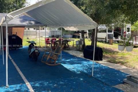 Casa en alquiler en Clewiston, Florida, 3 dormitorios, 117.06 m2 № 2060876 - foto 27