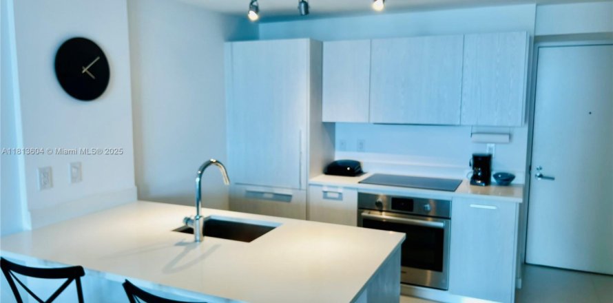 Condo à Miami, Floride, 1 chambre  № 1875409