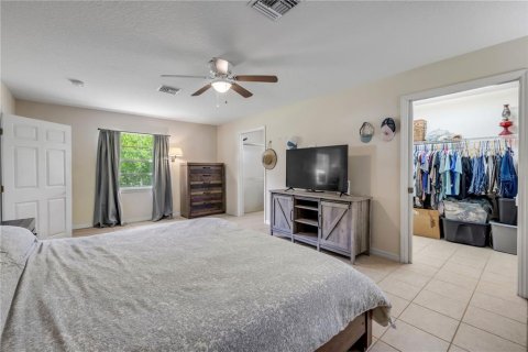House in De Leon Springs, Florida 4 bedrooms, 164.25 sq.m. № 2130136 - photo 22