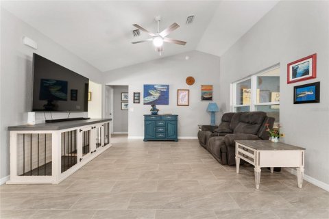 Casa en venta en Dunnellon, Florida, 3 dormitorios, 150.32 m2 № 1910815 - foto 16