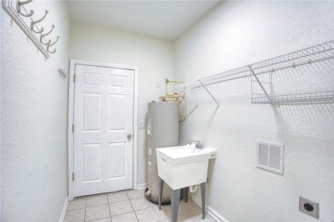 Townhouse in Orlando, Florida 3 bedrooms, 184.41 sq.m. № 2142455 - photo 18