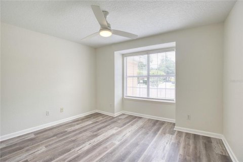 Townhouse in Orlando, Florida 3 bedrooms, 184.41 sq.m. № 2142455 - photo 21