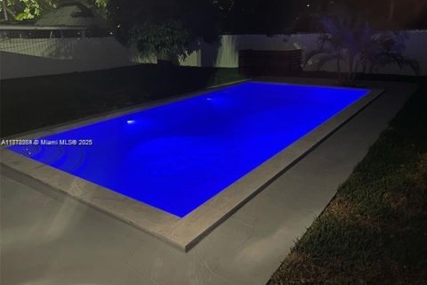 Casa en venta en North Miami Beach, Florida, 3 dormitorios, 117.52 m2 № 1776042 - foto 27
