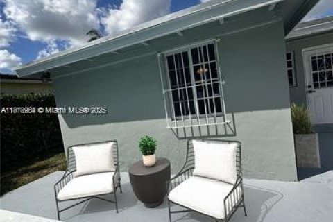 Casa en venta en North Miami Beach, Florida, 3 dormitorios, 117.52 m2 № 1776042 - foto 21