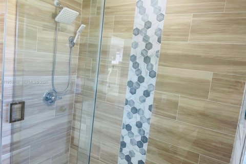 Casa en alquiler en Hollywood, Florida, 2 dormitorios, 140.75 m2 № 2010678 - foto 17